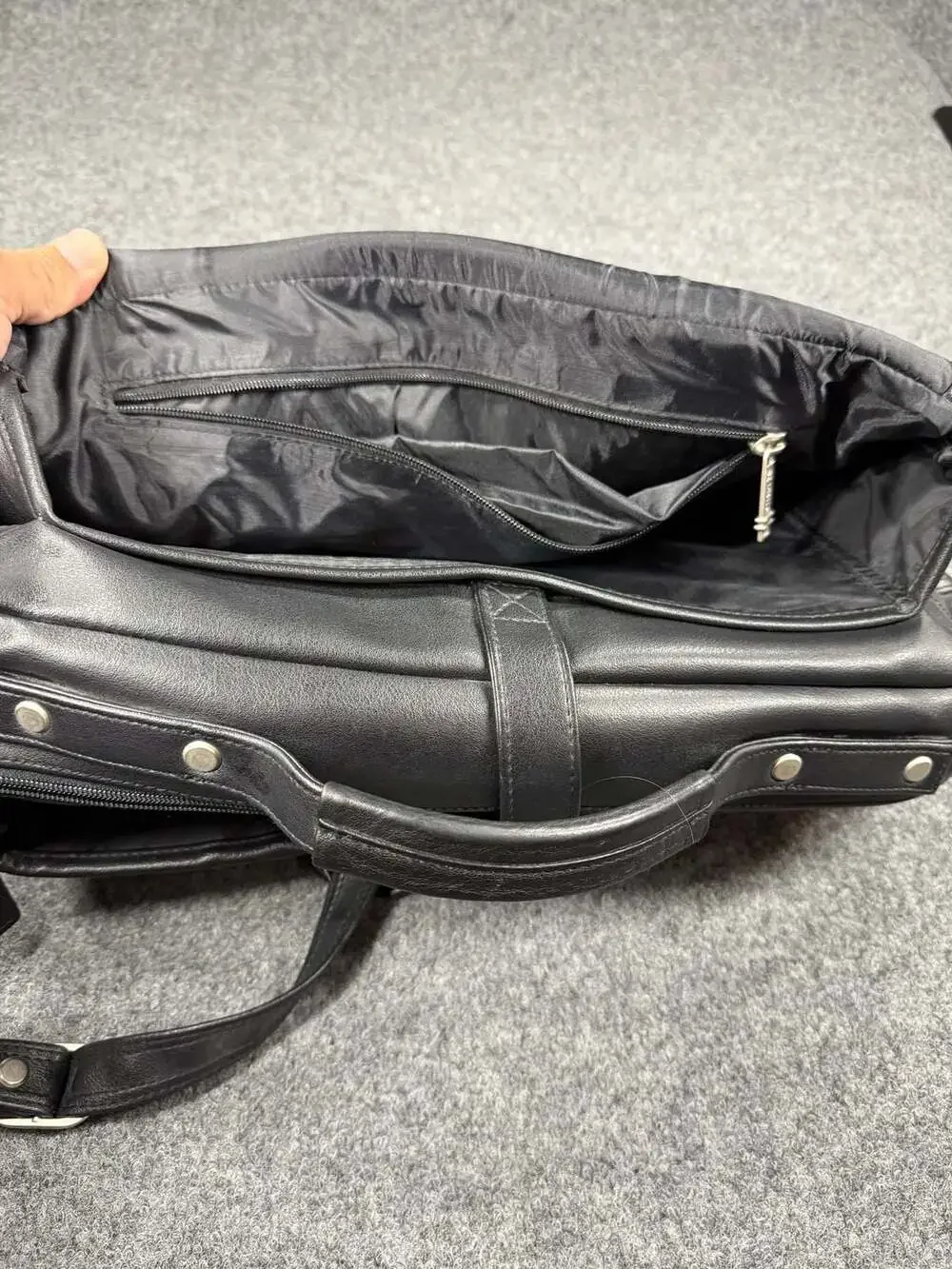 Enro Jaguar Handcrafted Leather Laptop Briefcase Messenger Bag